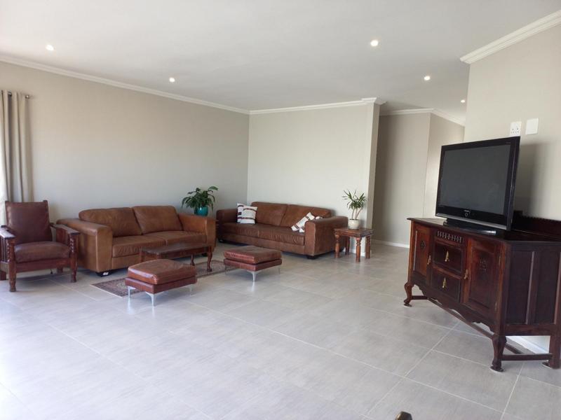 3 Bedroom Property for Sale in Harbour Lights Western Cape